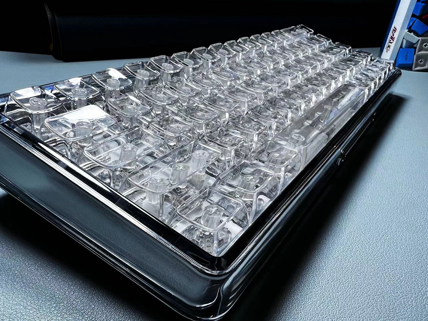 132 คีย์คริสตัลโปร่งใสคีย์แคปส - Keyboard Gaming Black บทวิจารณ์และราคา