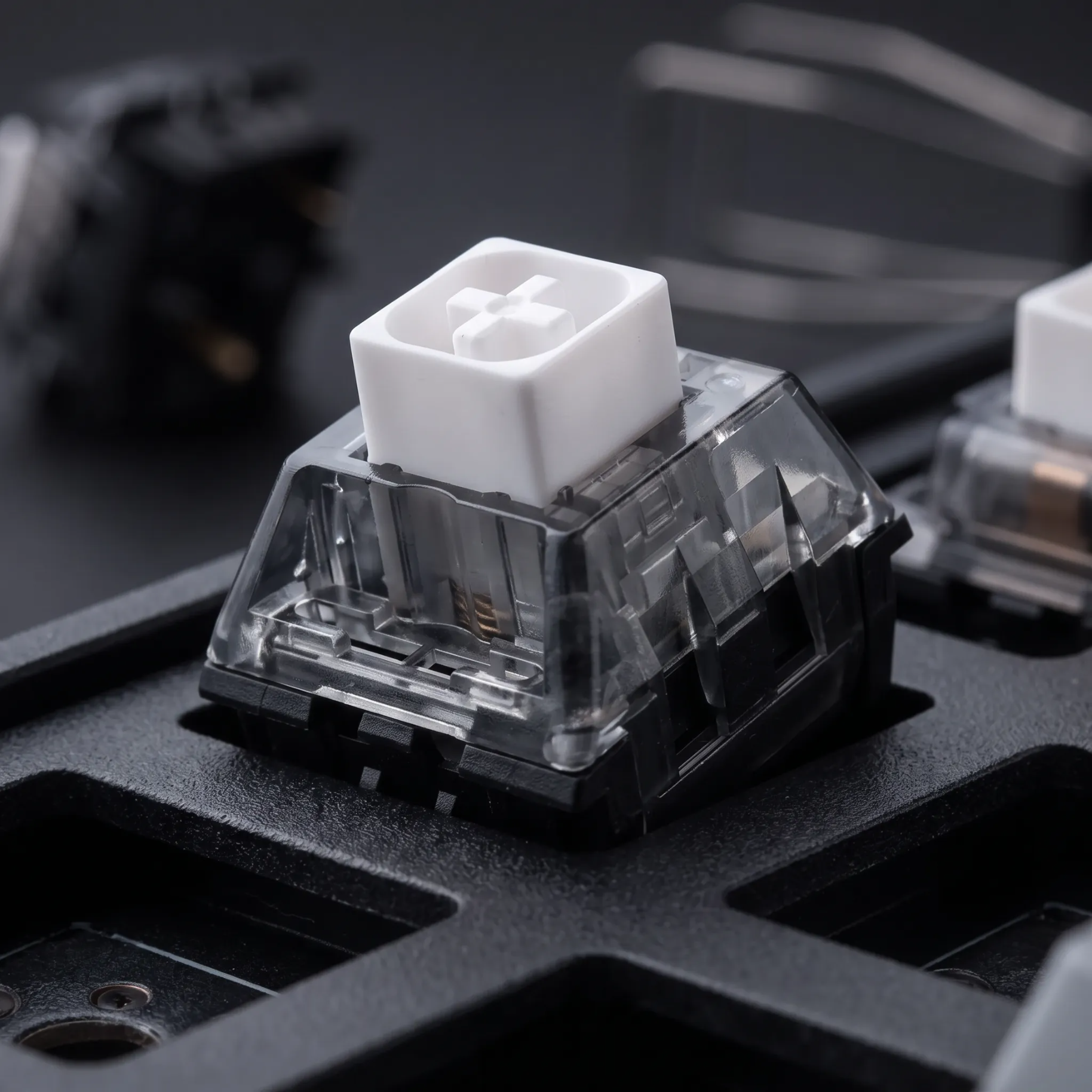 สวิตช์ Kailh Box White V2 Clic - Gaming Keyboard Ergo บทวิจารณ์และราคา