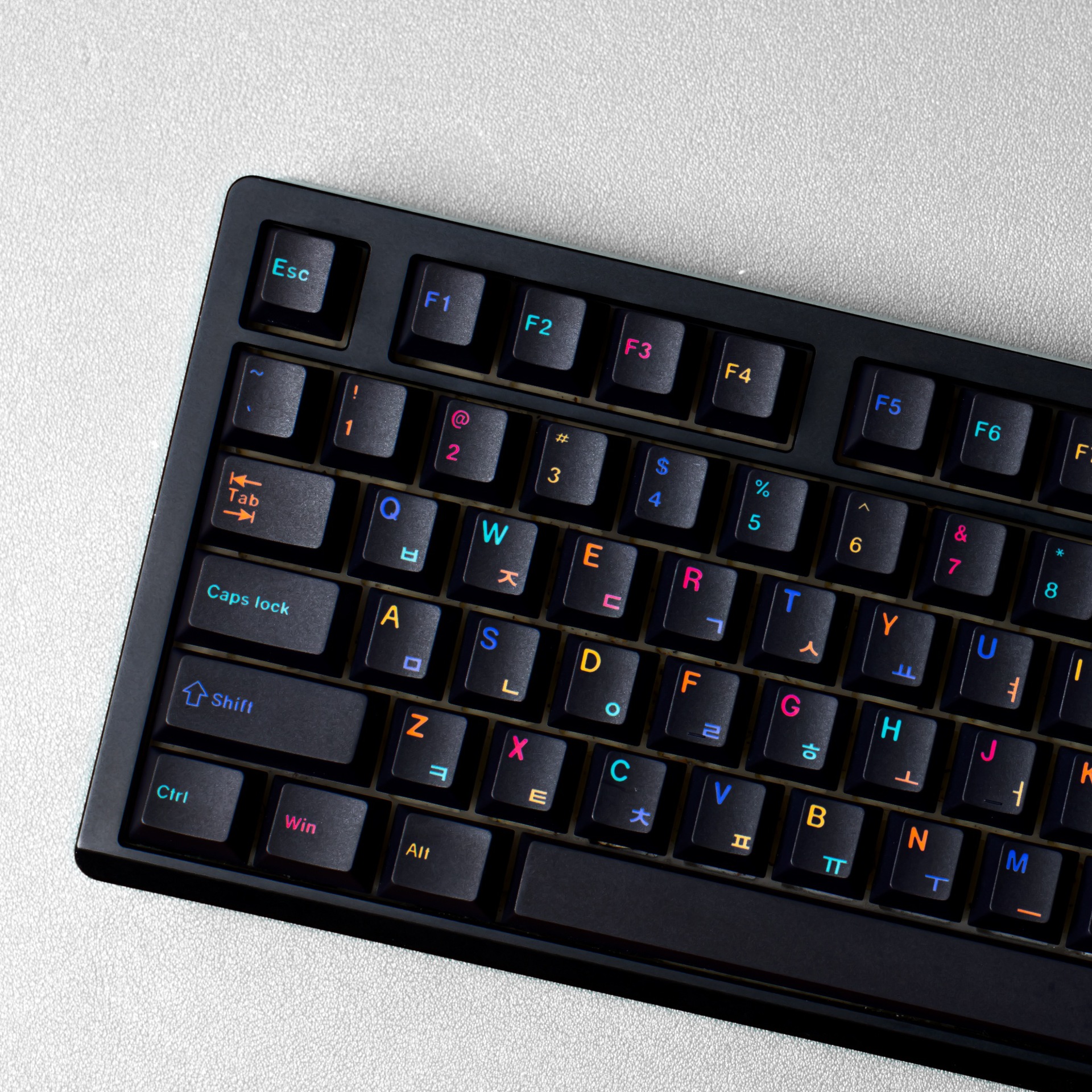 143 คีย์ Creative Keycaps PBT  - Keyboard Gaming Black บทวิจารณ์และราคา